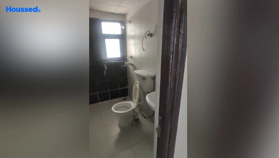 Project Image of 3 BHK Flat for Resale in Mahagun Puram, NH 24 - Image 179346
