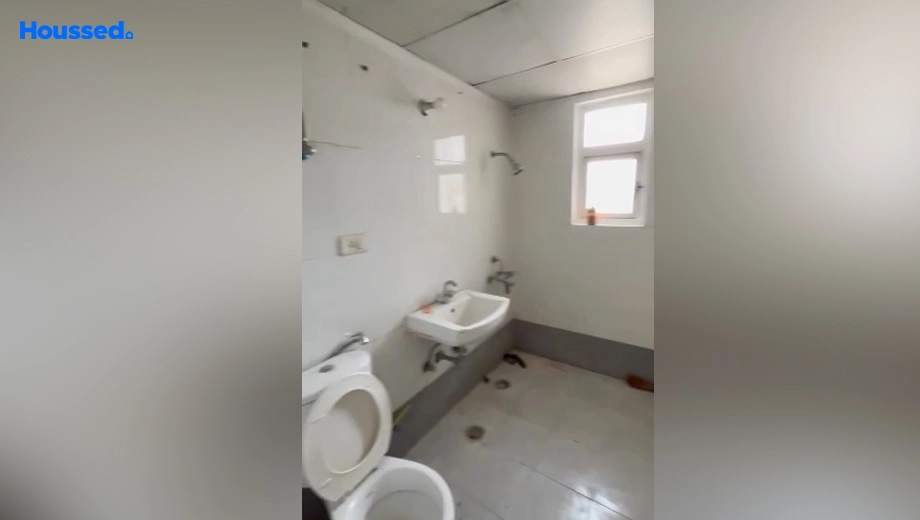 Project Image of 3 BHK Flat for Resale in Aditya Luxuria Estate, NH 24 - Image 179361