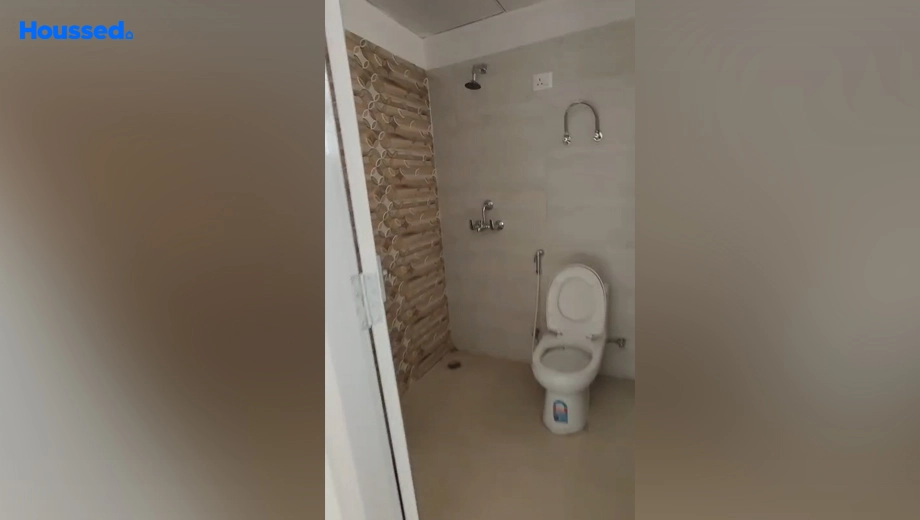 Project Image of 3 BHK Flat for Resale in Parakh The Golden Gate, NH 24 - Image 179402