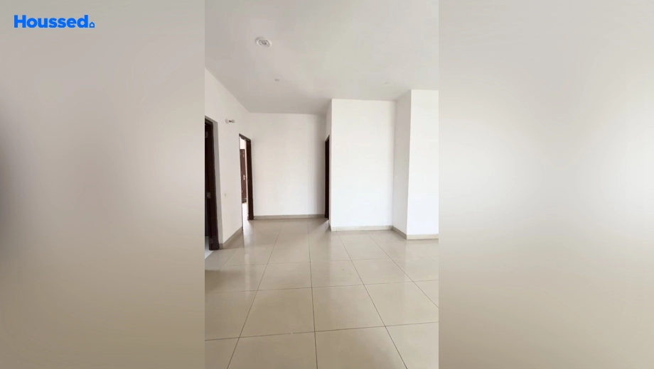 Project Image of 2 BHK Flat for Resale in Wave Executive Floors, NH 24 - Image 179527