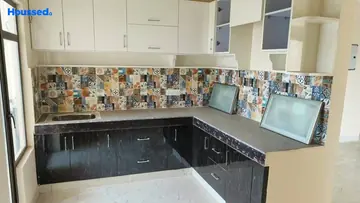 Project Image of 2 BHK Flat for Resale in Parakh The Golden Gate NH 24, Ghaziabad - Image 179601