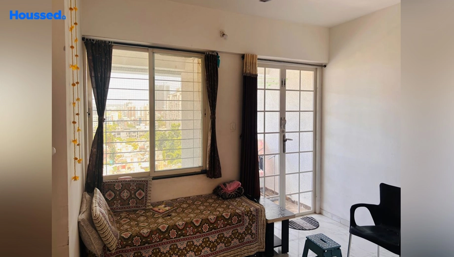 Project Image of 1 BHK Semi-Furnished Flat for Rent in Platinum Towers, Wakad - Image 180021