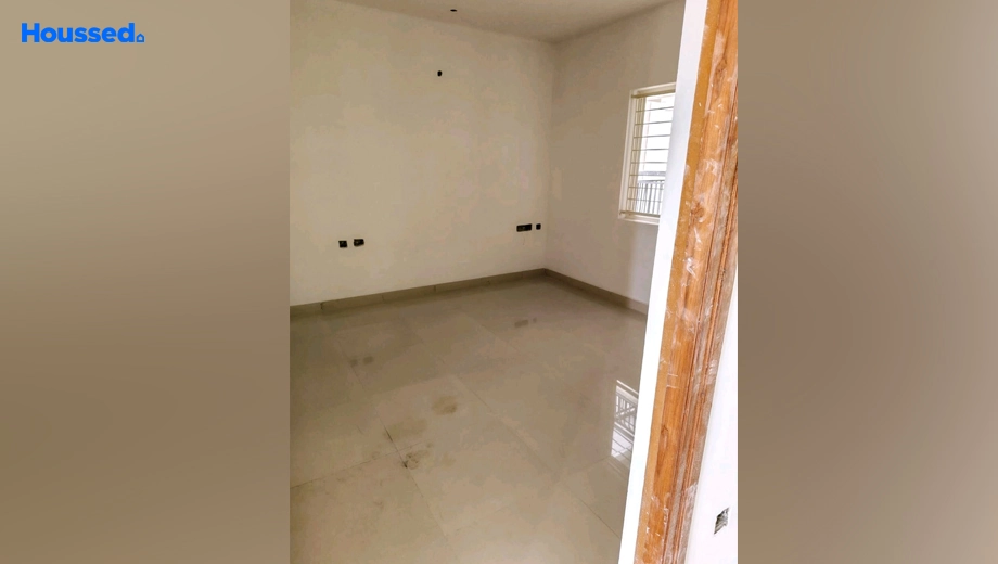 Project Image of 3 BHK Flat for Resale in SMR Vinay Iconia, Kondapur - Image 180192