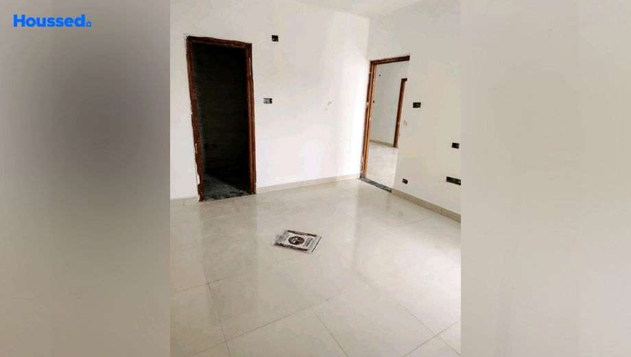 Project Image of 3 BHK Flat for Resale in SMR Vinay Iconia, Kondapur - Image 180195