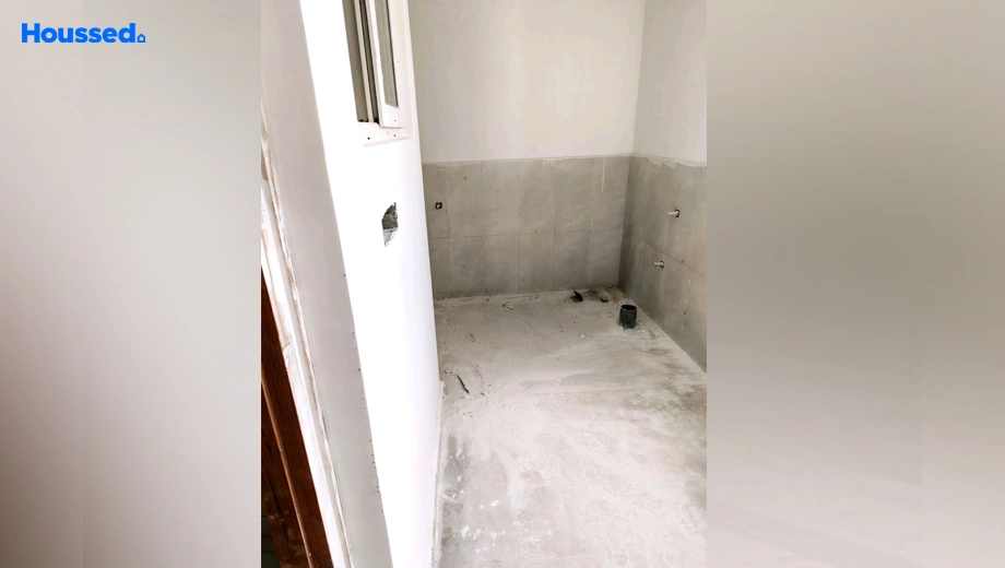 Project Image of 3 BHK Flat for Resale in SMR Vinay Iconia, Kondapur - Image 180198