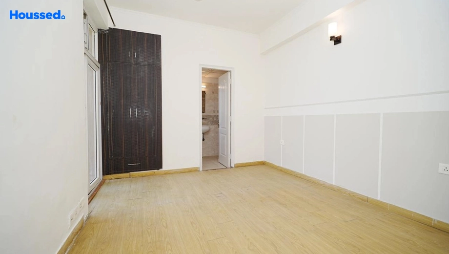 Project Image of 2 BHK Flat for Resale in Amrapali Princely Estate, Sector 76 - Image 181471