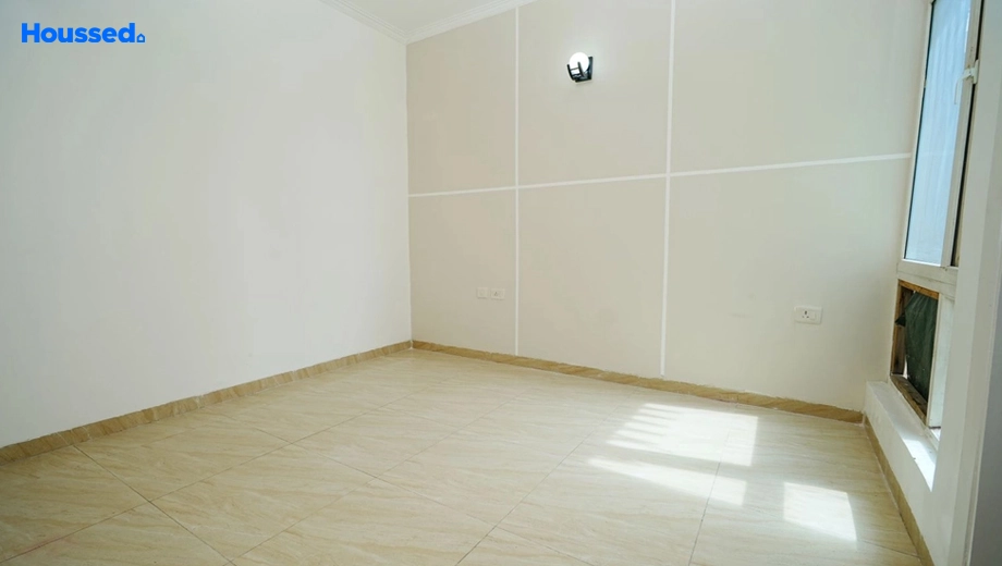 Project Image of 2 BHK Flat for Resale in Gaur City 2 14th Avenue, Noida Extension - Image 181781