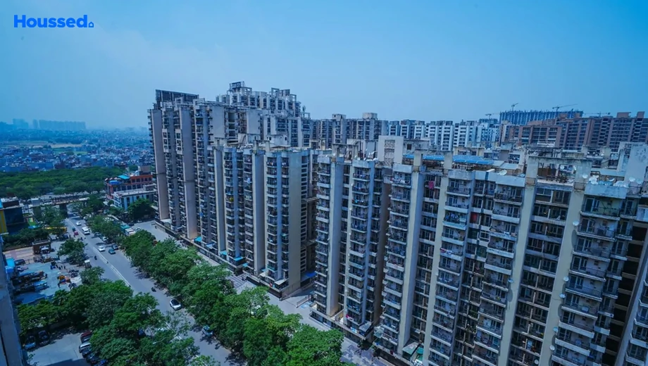 Project Image of 2 BHK Flat for Resale in Gaur City 6th Avenue, Noida Extension - Image 182151