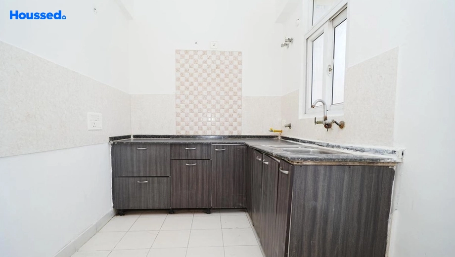 Project Image of 2 BHK Flat for Resale in Amrapali Princely Estate, Sector 76 - Image 182472