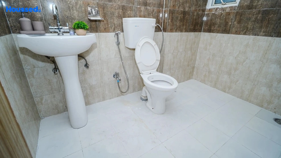 Project Image of 3 BHK Flat for Resale in Panchsheel Greens 2, Sector 16 - Image 182345