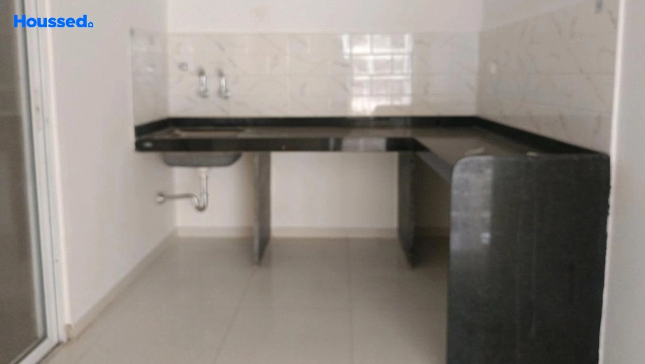 Project Image of 2 BHK Semi-Furnished Flat for Rent in Mantra Essence, Undri - Image 181996