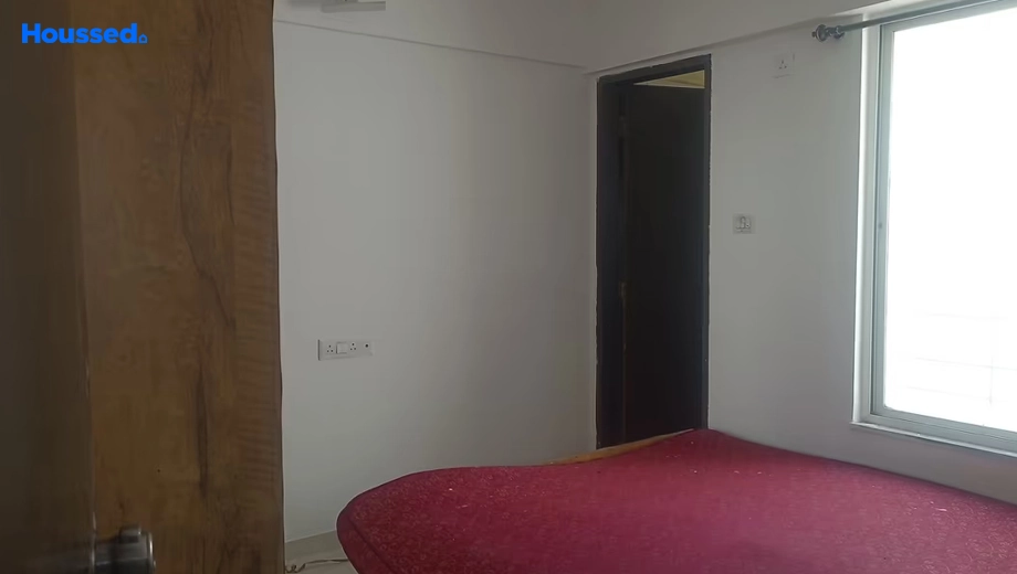 Project Image of 2 BHK Semi-Furnished Flat for Rent in Majestique Magnum, Pisoli - Image 182014