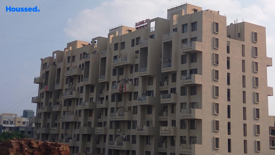 Project Image of 2 BHK Flat for Resale in Gulmohar Goldcoast, Kharadi - Image 182103