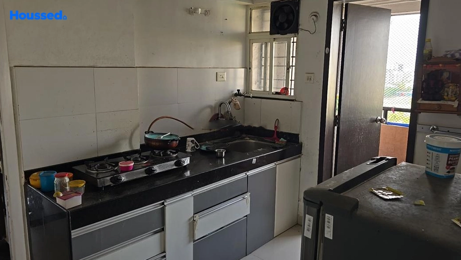 Project Image of 2 BHK Semi-Furnished Flat for Rent in Mantra Senses, Mohammed Wadi - Image 182170