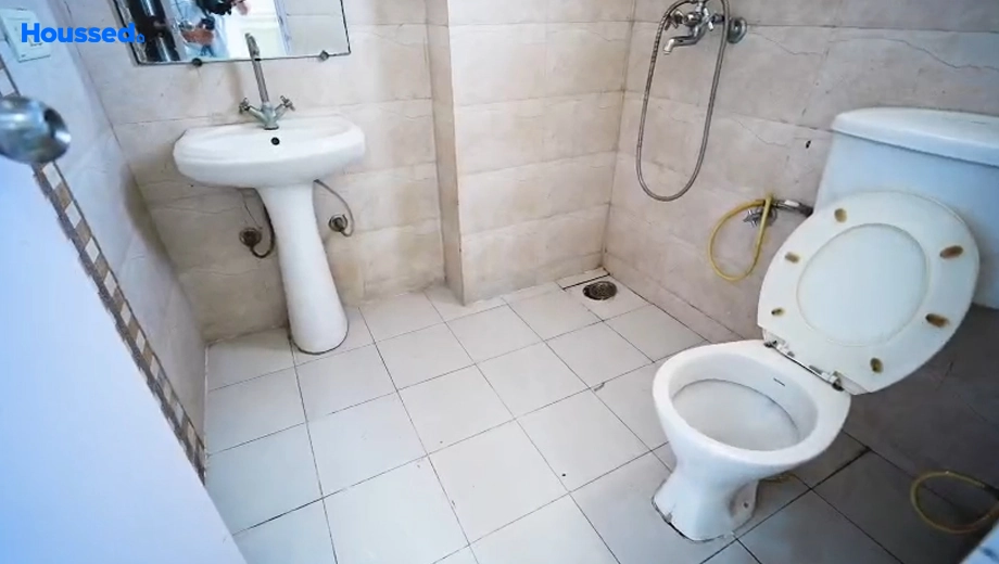 Project Image of 2 BHK Flat for Resale in Gaur City 5th Avenue, Chi 4 - Image 182714