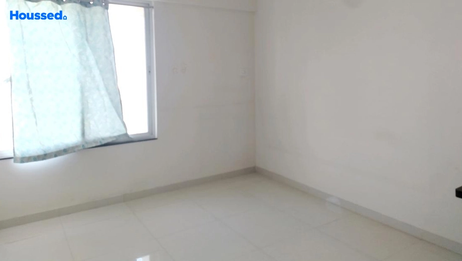 Project Image of 2 BHK Semi-Furnished Flat for Rent in Mantra Essence, Undri - Image 182778