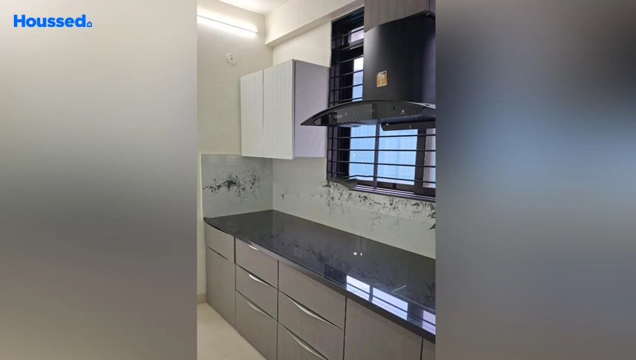 Project Image of 2 BHK Flat for Resale in Starlight Avenue, AB Road - Image 183118