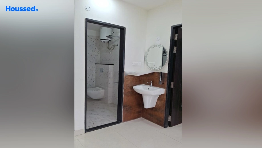 Project Image of 2 BHK Flat for Resale in Starlight Avenue, AB Road - Image 183114