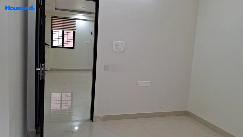 Project Image of 3 BHK Flat for Resale in Starlight Avenue, AB Road - Image 183224