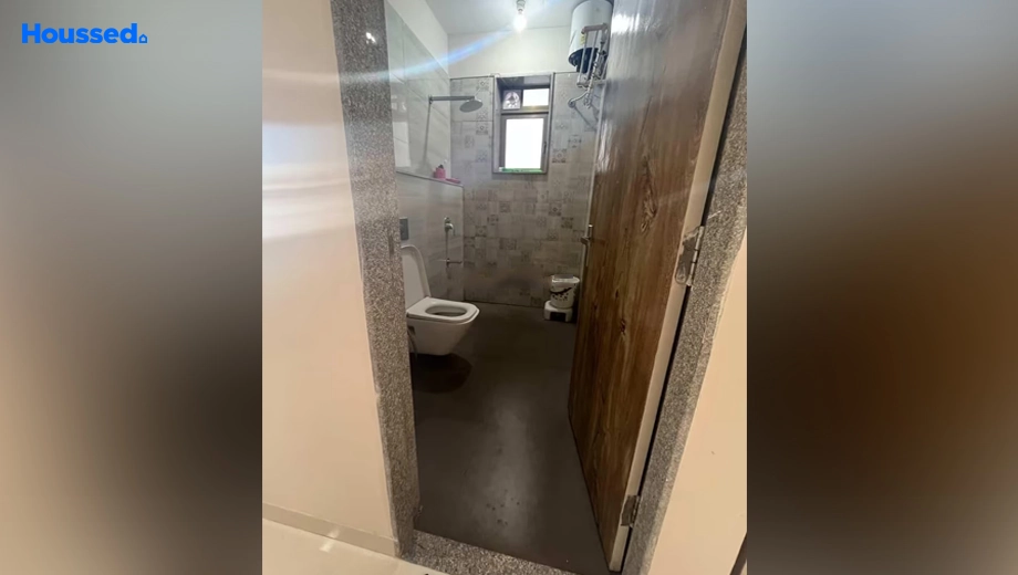 Project Image of 2 BHK Flat for Resale in Singapore Miracle, AB Road - Image 183348