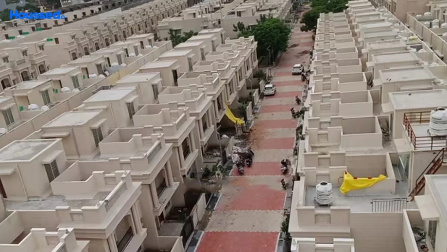 Project Image of 2 BHK Semi-Furnished Flat for Rent in Swadesh Orchard Majesty, Gandhi Nagar - Image 183959