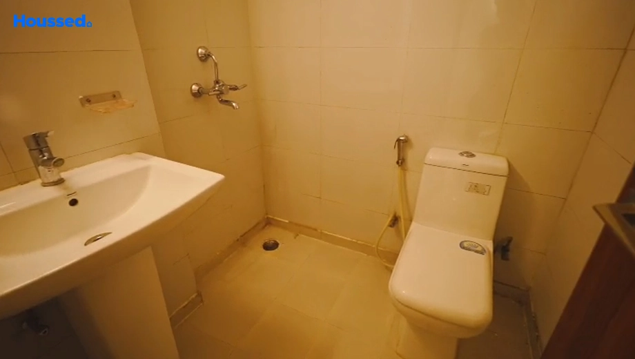 Project Image of 3 BHK Flat for Resale in Emenox La Solara Sector 16 B, Greater Noida - Image 184850