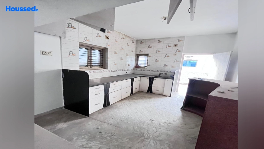 Project Image of 3 BHK Semi-Furnished House/Villa for Rent in Darshanam Society, Maneja - Image 187047