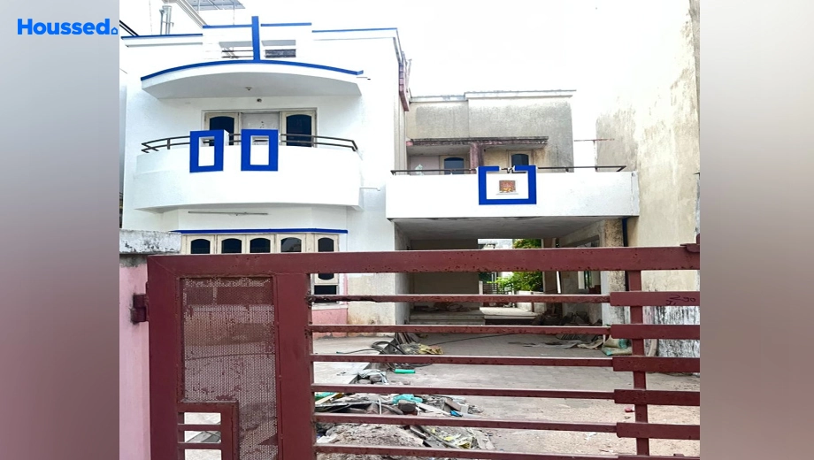 Project Image of 3 BHK Semi-Furnished House/Villa for Rent in Darshanam Society, Maneja - Image 187050