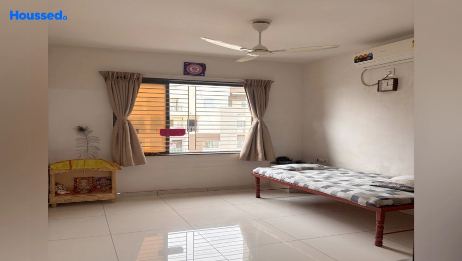 Project Image of 2 BHK Flat for Resale in Shreeji Pearl Garden, Bhayli - Image 187076