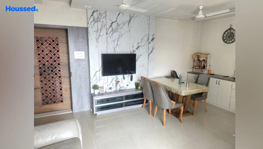 Project Image of 3 BHK Semi-Furnished Flat for Rent in Runwal Garden City, Balkum Naka - Image 189019