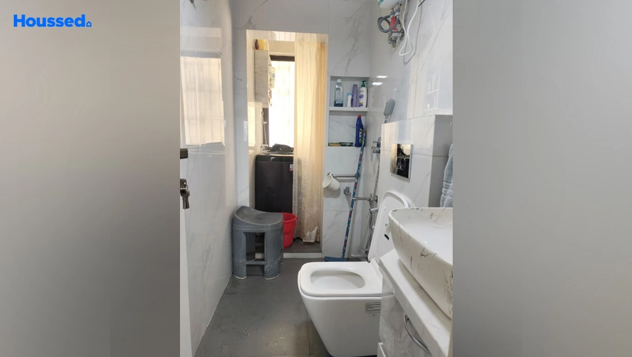 Project Image of 3 BHK Semi-Furnished Flat for Rent in Runwal Garden City, Balkum Naka - Image 189020