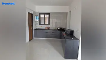 Project Image of 3 BHK Flat for Resale in Ganesh Flora Vaishnodevi Circle, Ahmedabad - Image 191066