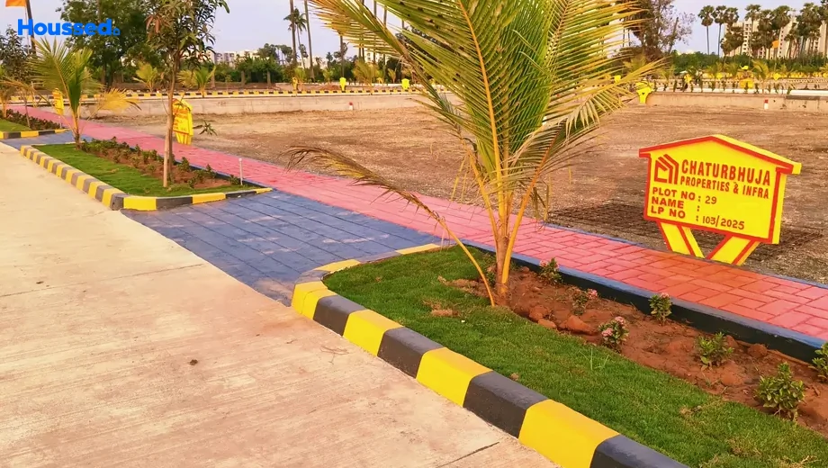Project Image of Housing Plot/Residential Land for Resale in Trimbak Oaks Chaturbhuja , Penamaluru - Image 193057