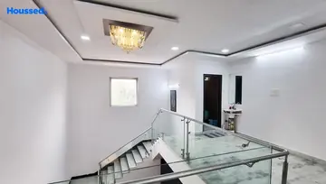 Sample Apartment of 5 BHK Triplex for Resale in Radha Maple Town Bandlaguda Jagir, Hyderabad - Image 12879