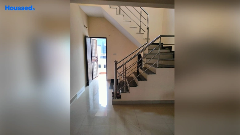 Sample Apartment of 3 BHK Duplex for Resale in Katara Hills - Image 14690