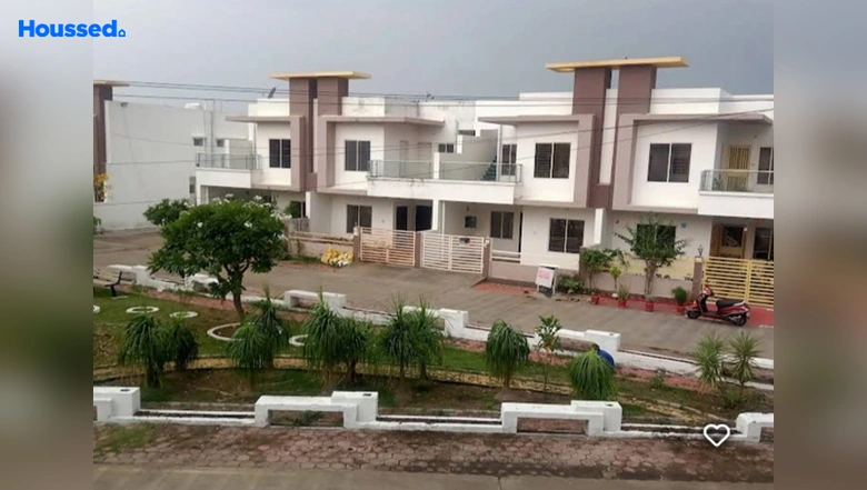 Sample Apartment of 3 BHK Duplex for Resale in Katara Hills - Image 14689