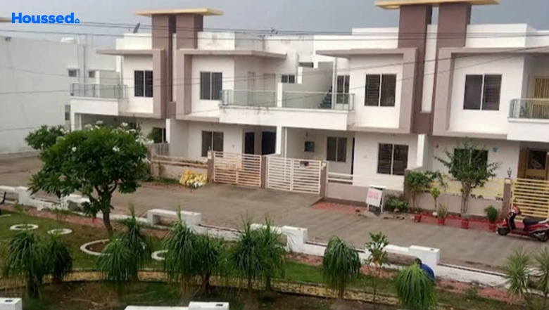 Sample Apartment of 3 BHK Duplex for Resale in Katara Hills - Image 14883