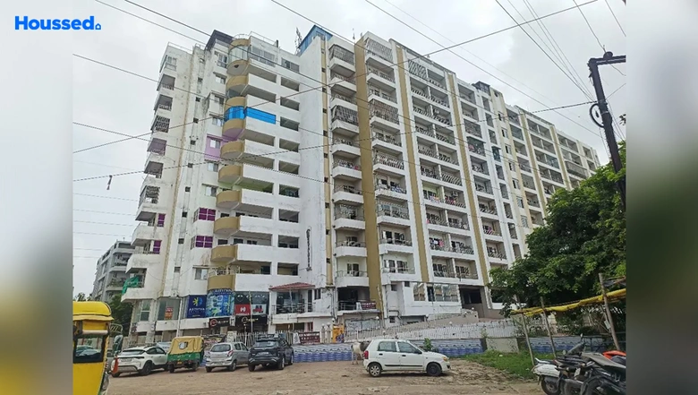 Sample Apartment of 3 BHK Flat for Resale in Sheetalnath Sheetal Paradise, Ayodhya Bypass - Image 16389