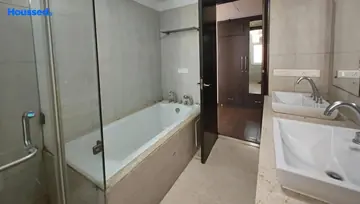Project Image of 5 BHK Flat for Resale in Parsvnath Exotica Golf Course Road, Gurgaon - Image 19215