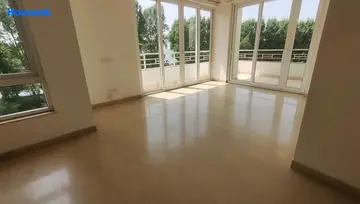 Sample Apartment of 2 BHK Flat for Resale in Puri Emerald Bay Sector 104, Gurgaon - Image 19669