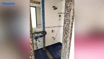 Bathroom of 2 BHK Flat for Resale in Khar West, Mumbai - Image 25052
