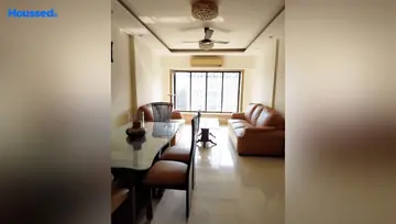Living Room of 2 BHK Flat for Resale in Khar West, Mumbai - Image 25047