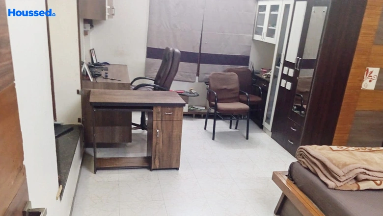 Sample Apartment of 5 BHK Furnished Gated Villa for Rent in Jivraj Park - Image 25709