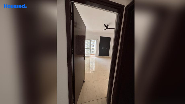 Sample Apartment of 3 BHK Flat for Resale in Paramount Emotions, Sector 1 - Image 28933