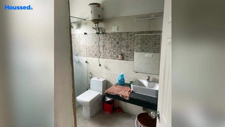 Project Image of 2 BHK Flat for Resale in Gaur City 2 14th Avenue, Sector 16 B - Image 31630