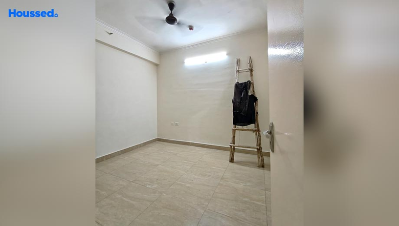 Project Image of 3 BHK Flat for Resale in Gaur City 2 14th Avenue, Sector 16 B - Image 35034