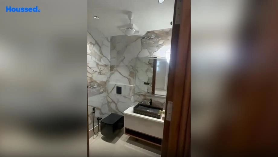Project Image of 6 BHK Flat for Resale in Paschim Vihar - Image 39314
