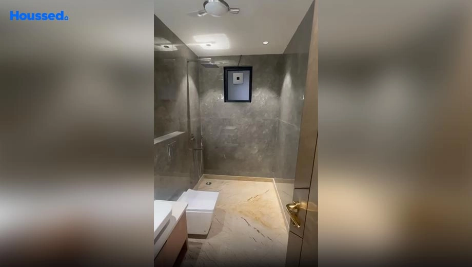 Project Image of 6 BHK Flat for Resale in Paschim Vihar - Image 39317