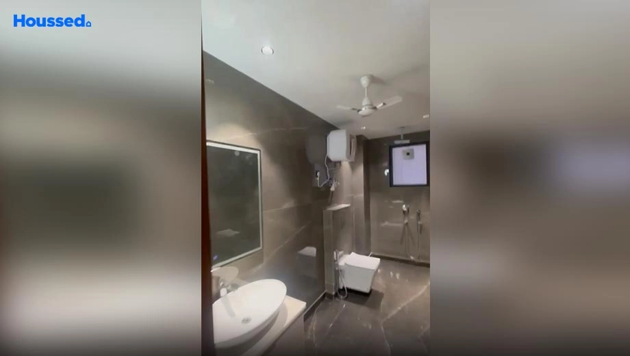 Project Image of 6 BHK Flat for Resale in Paschim Vihar - Image 39324