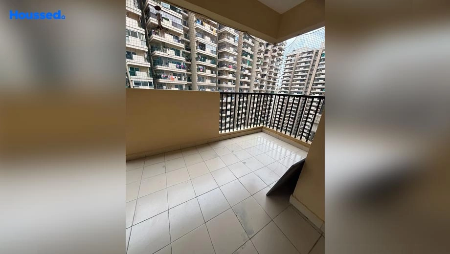 Project Image of 2 BHK Flat for Resale in Amrapali Spring Meadows, Techzone 4 - Image 39482